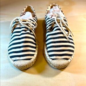 J. Crew Black and White Canvas Espadrilles Sz 8